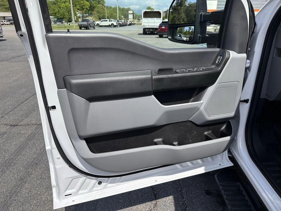 2024 Ford Super Duty 5th Gen - Image 7 of 28