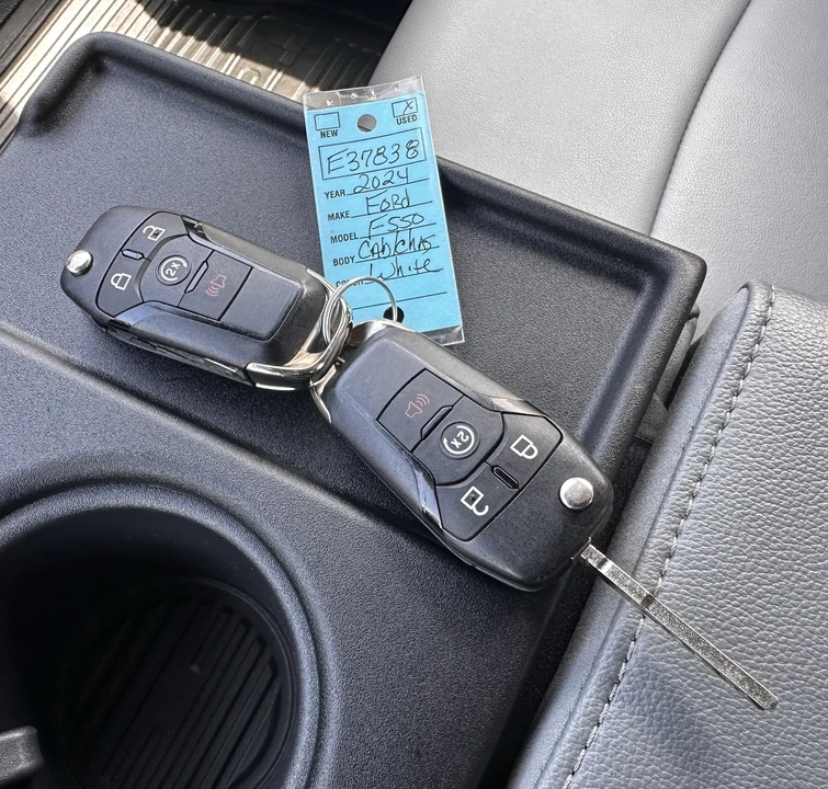 2024 Ford Super Duty 5th Gen - Image 25 of 28
