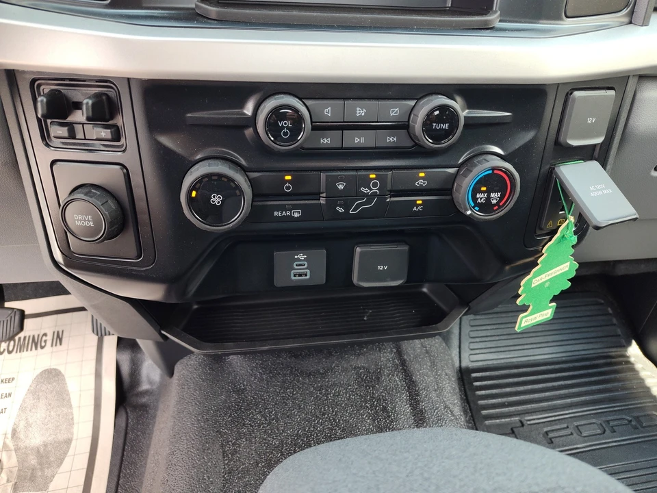2024 Ford Super Duty 5th Gen - Image 24 of 31