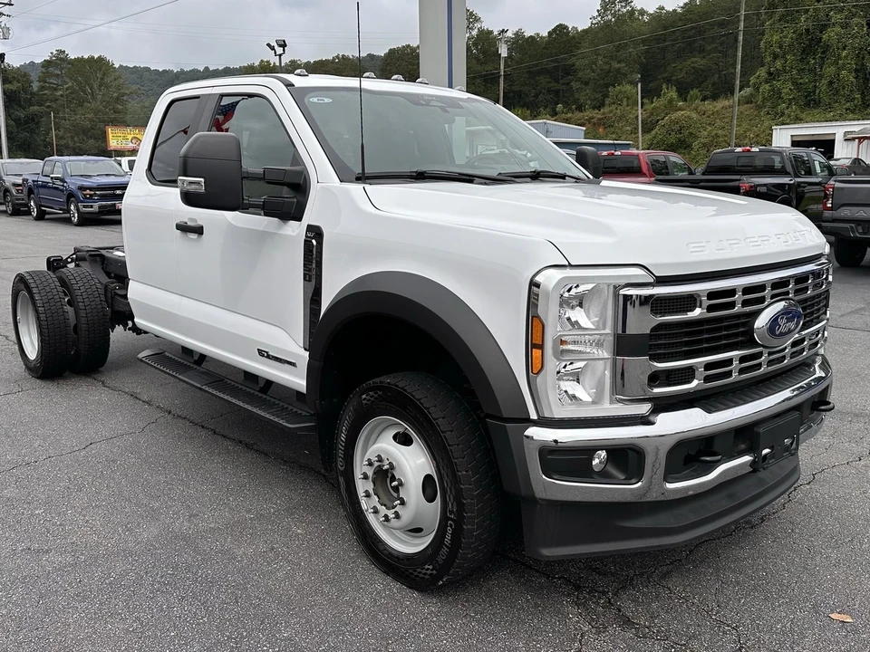 2024 Ford Super Duty 5th Gen - Image 4 of 12