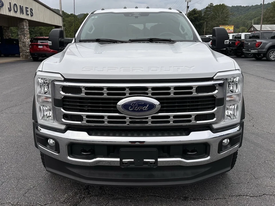 2024 Ford Super Duty 5th Gen - Image 3 of 12