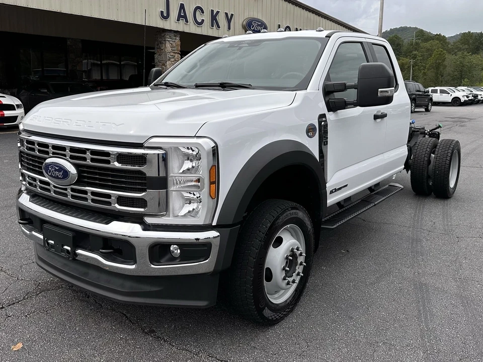 2024 Ford Super Duty 5th Gen - Image 2 of 12