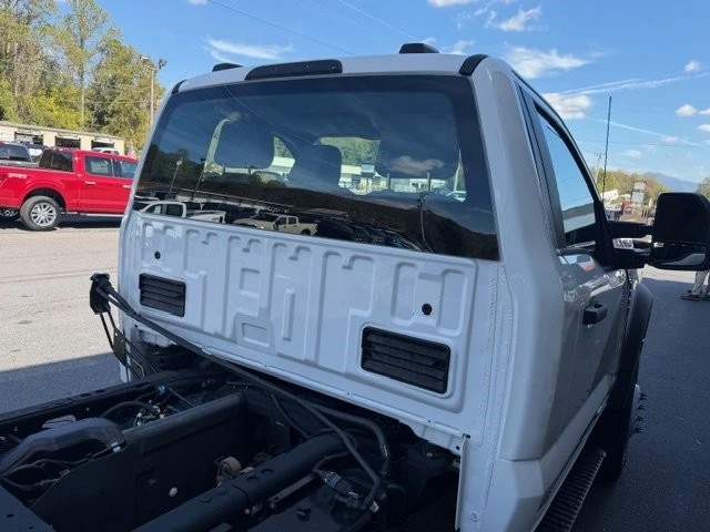 2024 Ford Super Duty 5th Gen - Image 9 of 12
