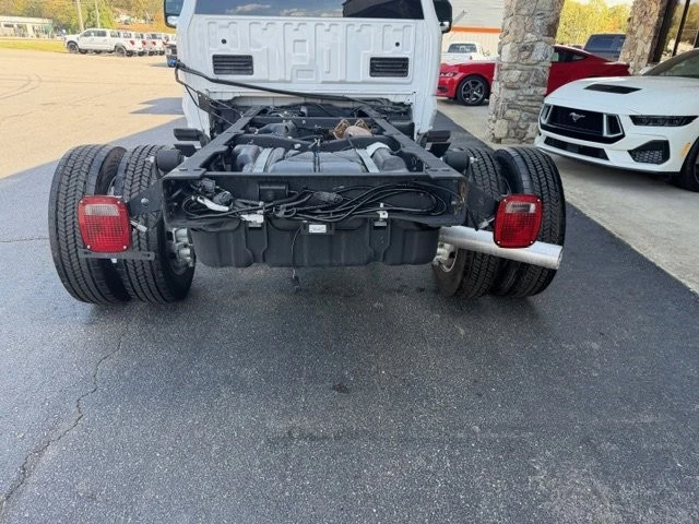 2024 Ford Super Duty 5th Gen - Image 11 of 12