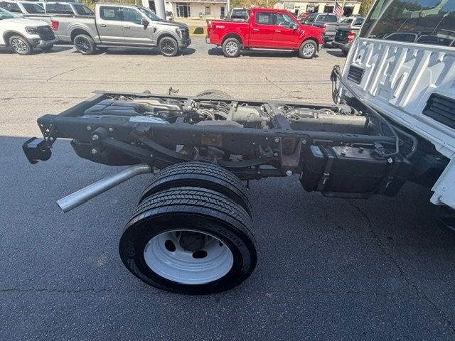 2024 Ford Super Duty 5th Gen - Image 12 of 12