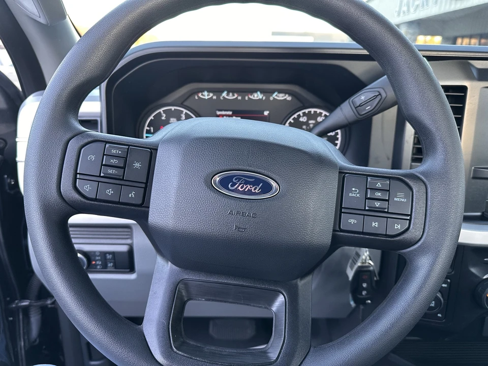2024 Ford Super Duty 5th Gen - Image 14 of 21
