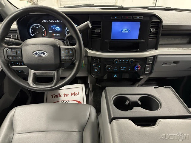2024 Ford Super Duty 5th Gen - Image 16 of 19