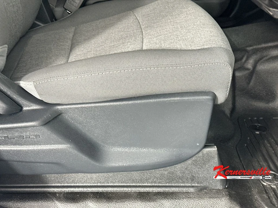 2024 Ford Super Duty 5th Gen - Image 22 of 24