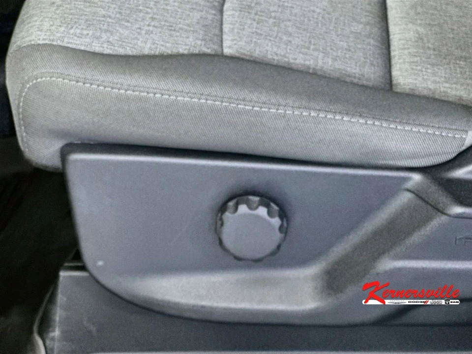 2024 Ford Super Duty 5th Gen - Image 21 of 24
