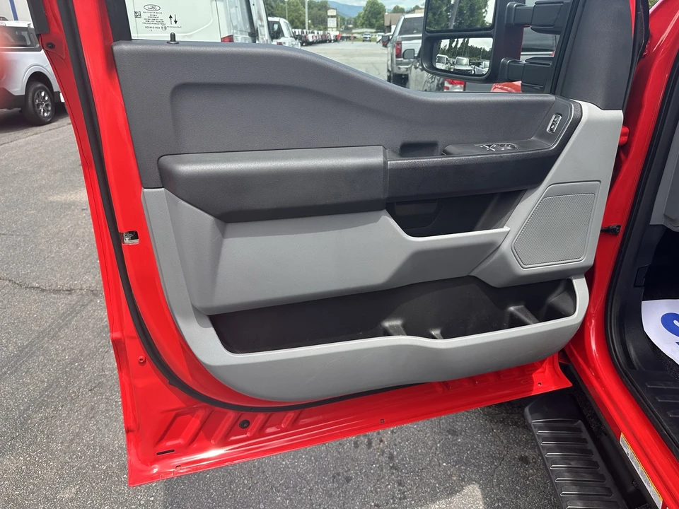 2024 Ford Super Duty 5th Gen - Image 9 of 24