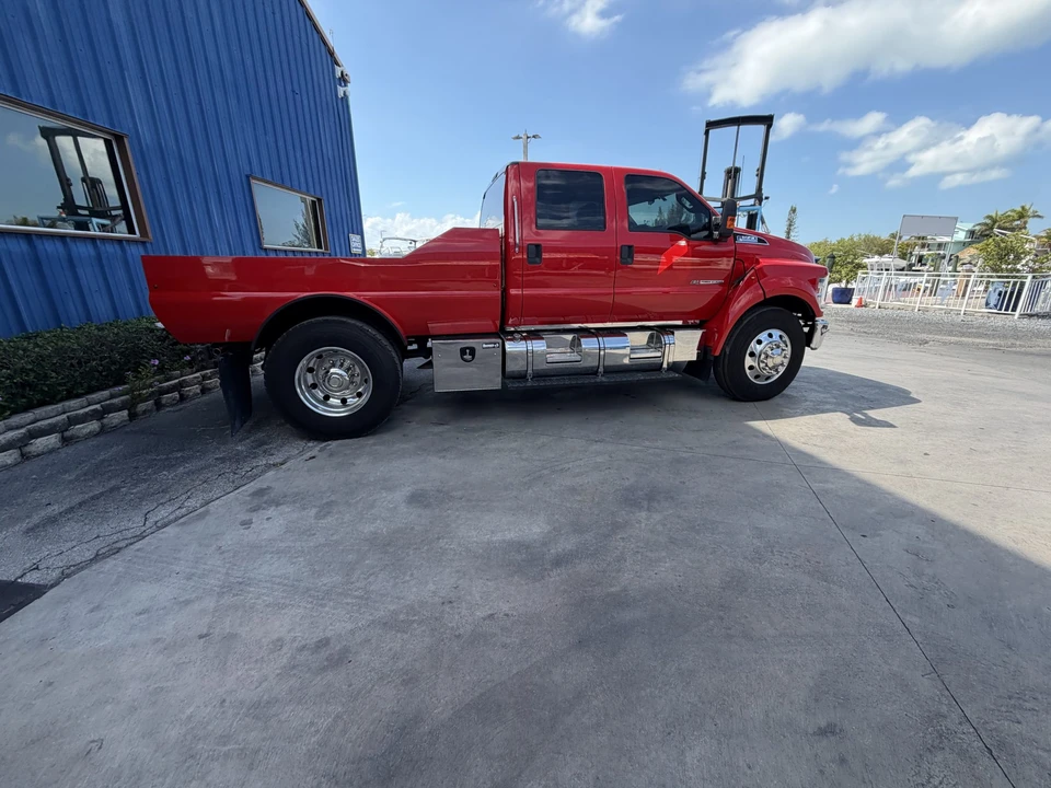 2024 Ford Super Duty 5th Gen - Image 9 of 31
