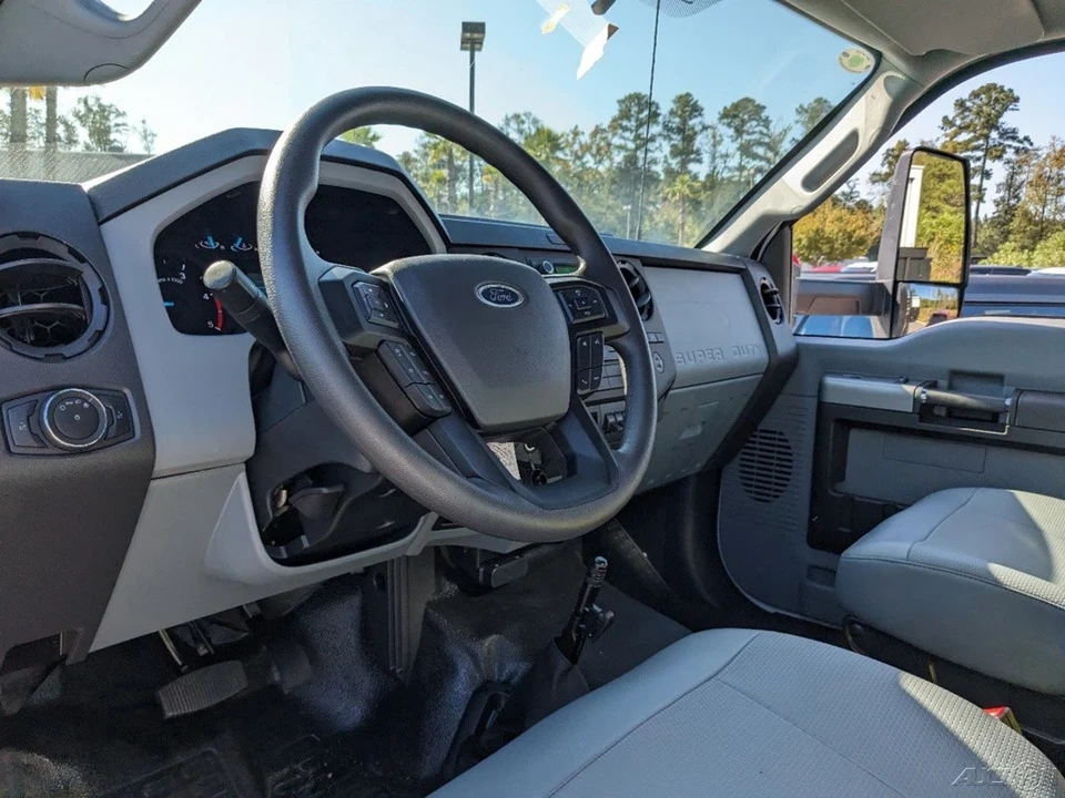 2024 Ford Super Duty 5th Gen - Image 14 of 21