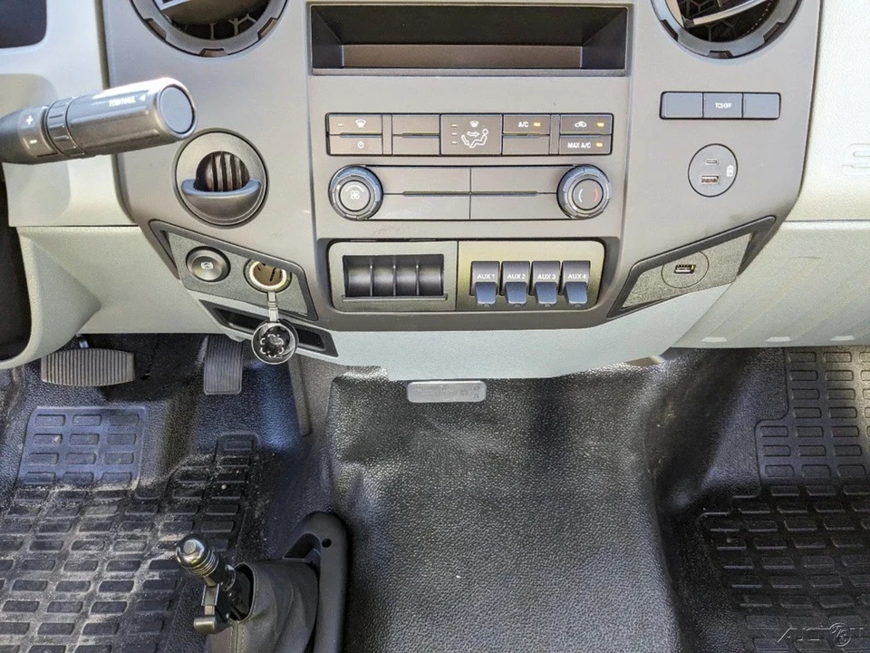 2024 Ford Super Duty 5th Gen - Image 17 of 21
