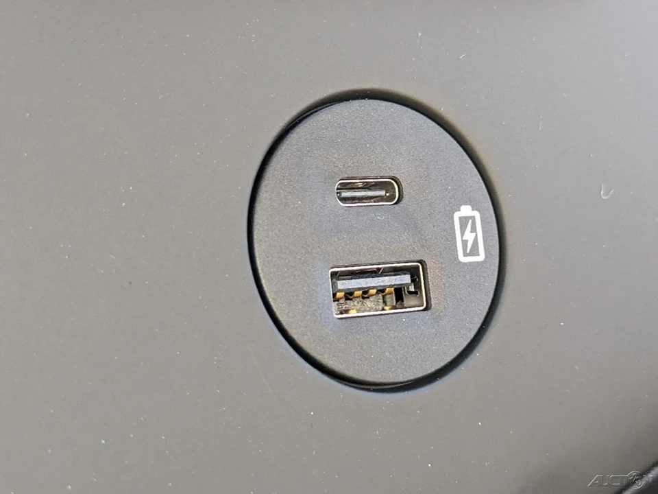 2024 Ford Super Duty 5th Gen - Image 18 of 21