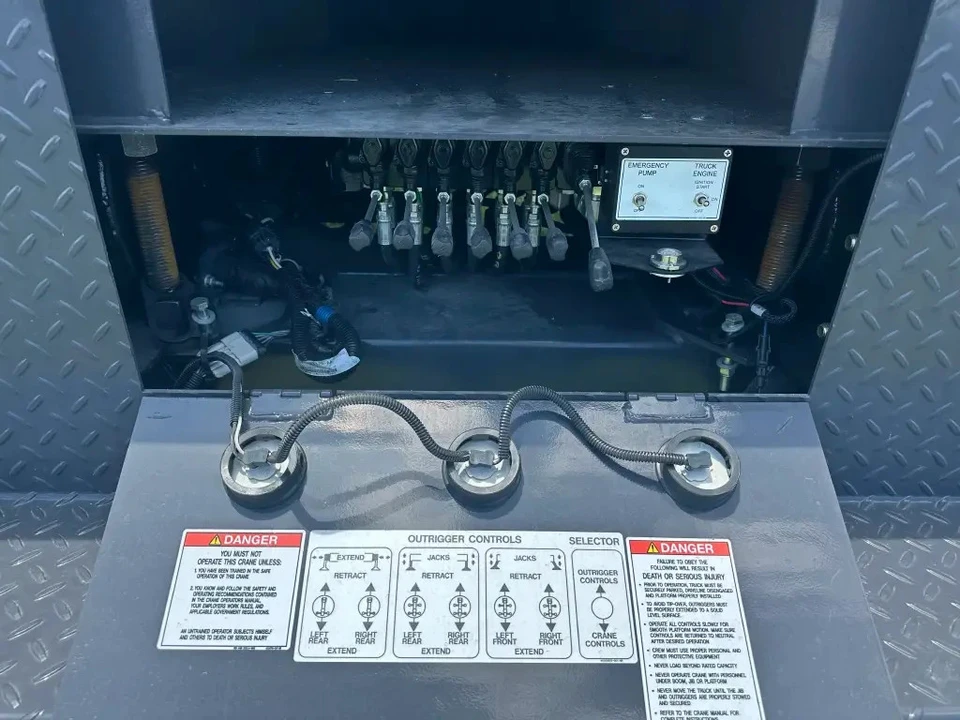 2024 Ford Super Duty 5th Gen - Image 4 of 8