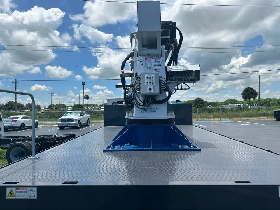 2024 Ford Super Duty 5th Gen - Image 2 of 8
