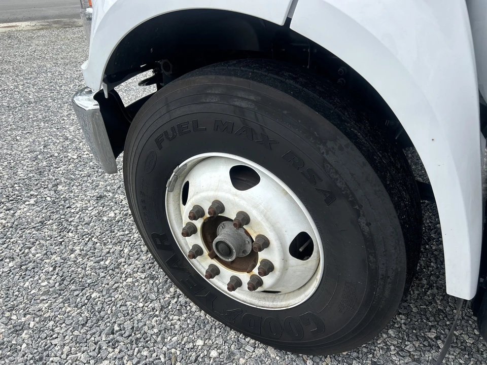 2024 Ford Super Duty 5th Gen - Image 30 of 31