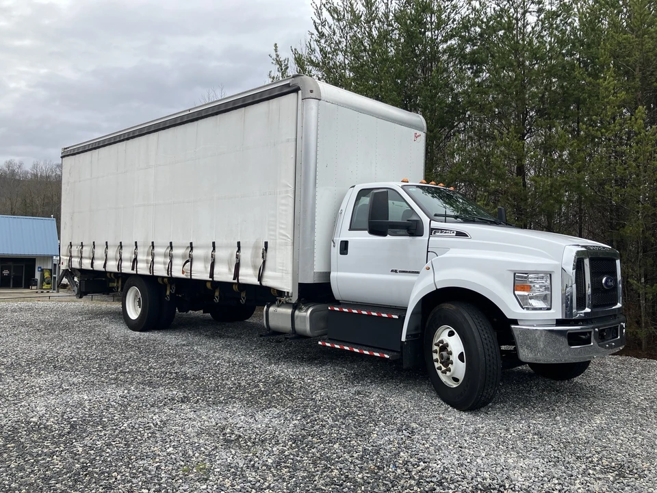2024 Ford Super Duty 5th Gen - Image 2 of 31