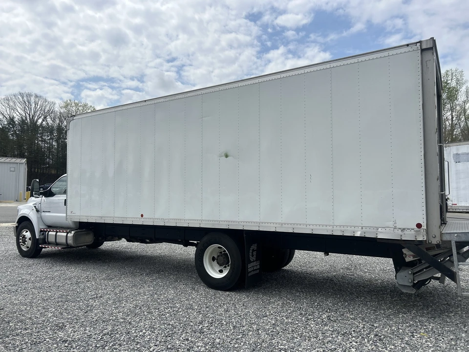 2024 Ford Super Duty 5th Gen - Image 7 of 31