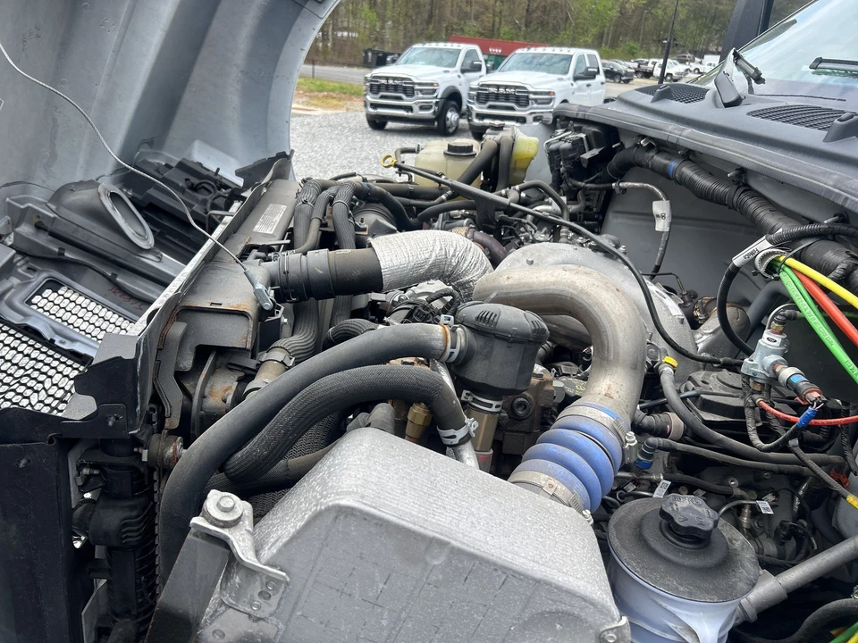 2024 Ford Super Duty 5th Gen - Image 20 of 31