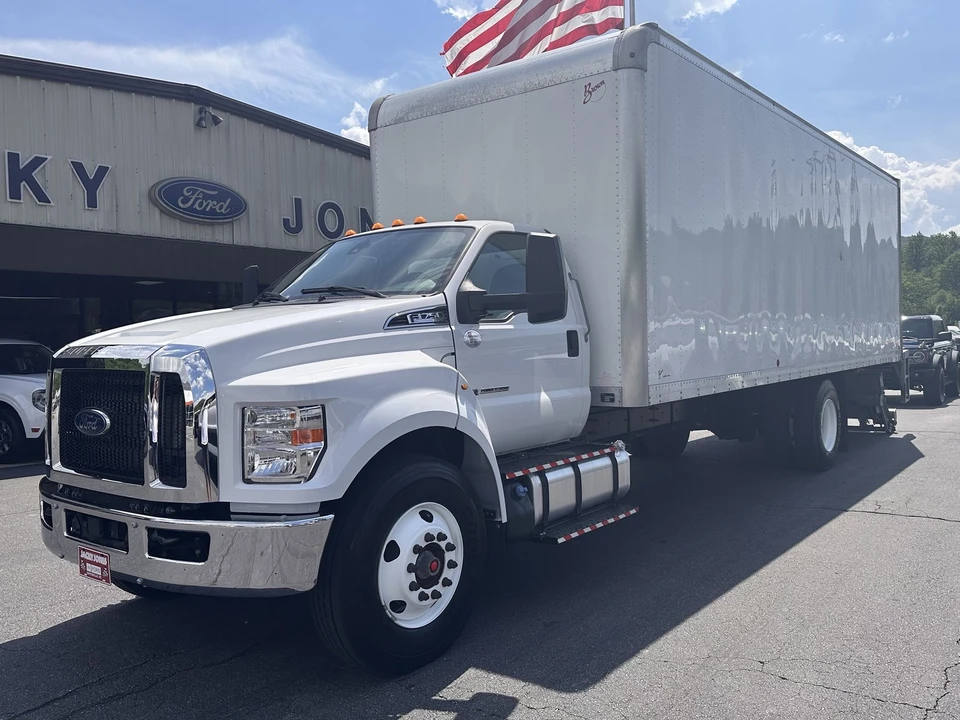 2024 Ford F-Series - Image 2 of 30