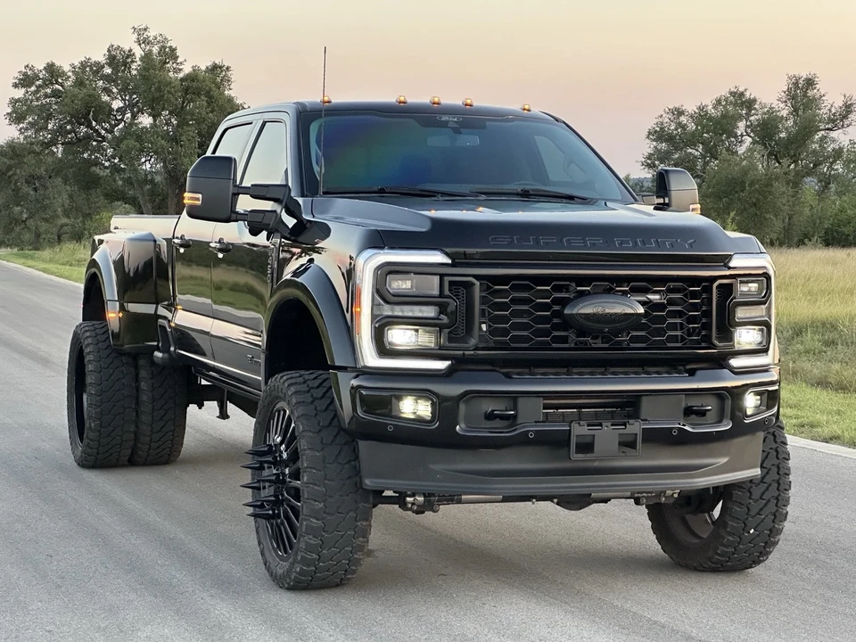 2024 Ford Super Duty 5th Gen - Image 8 of 18