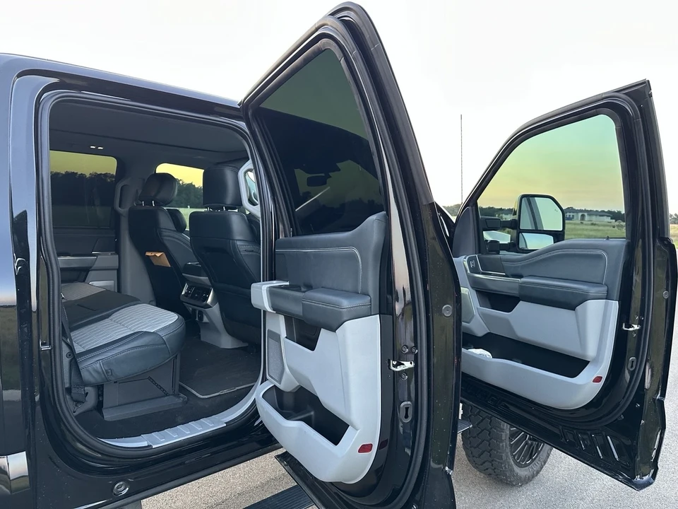 2024 Ford Super Duty 5th Gen - Image 13 of 18