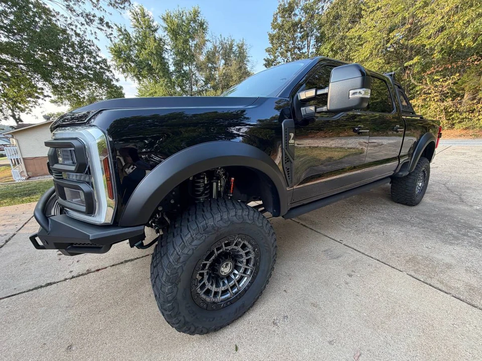 2024 Ford Super Duty 5th Gen - Image 7 of 11