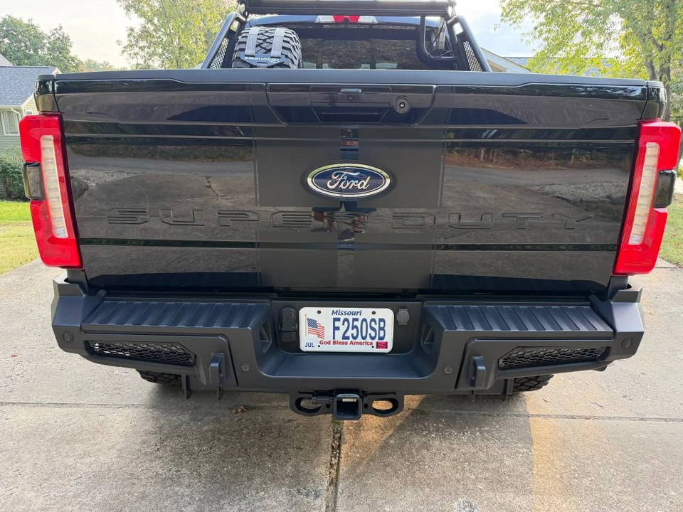 2024 Ford Super Duty 5th Gen - Image 4 of 11