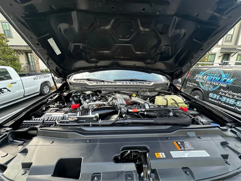 2024 Ford Super Duty 5th Gen - Image 17 of 21