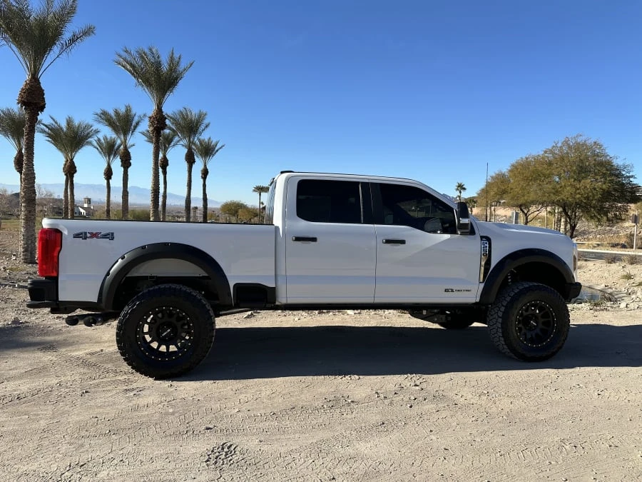 2024 Ford Super Duty 5th Gen - Image 13 of 31