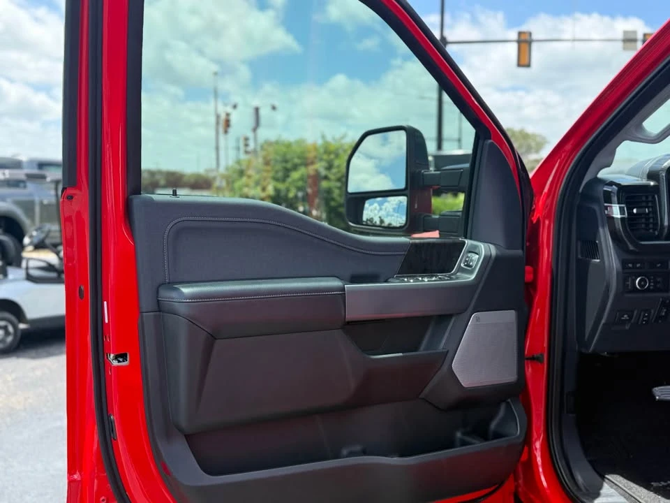 2024 Ford Super Duty 5th Gen - Image 15 of 19