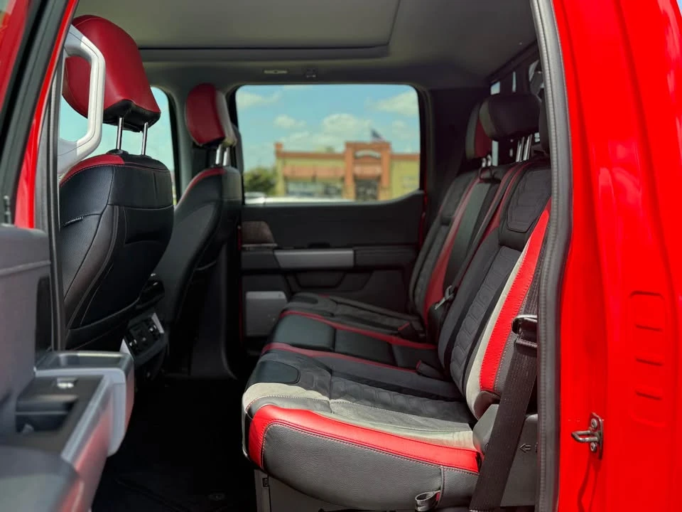 2024 Ford Super Duty 5th Gen - Image 16 of 19