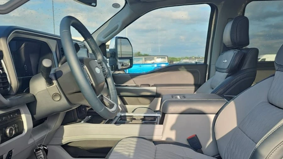 2024 Ford Super Duty 5th Gen - Image 4 of 10
