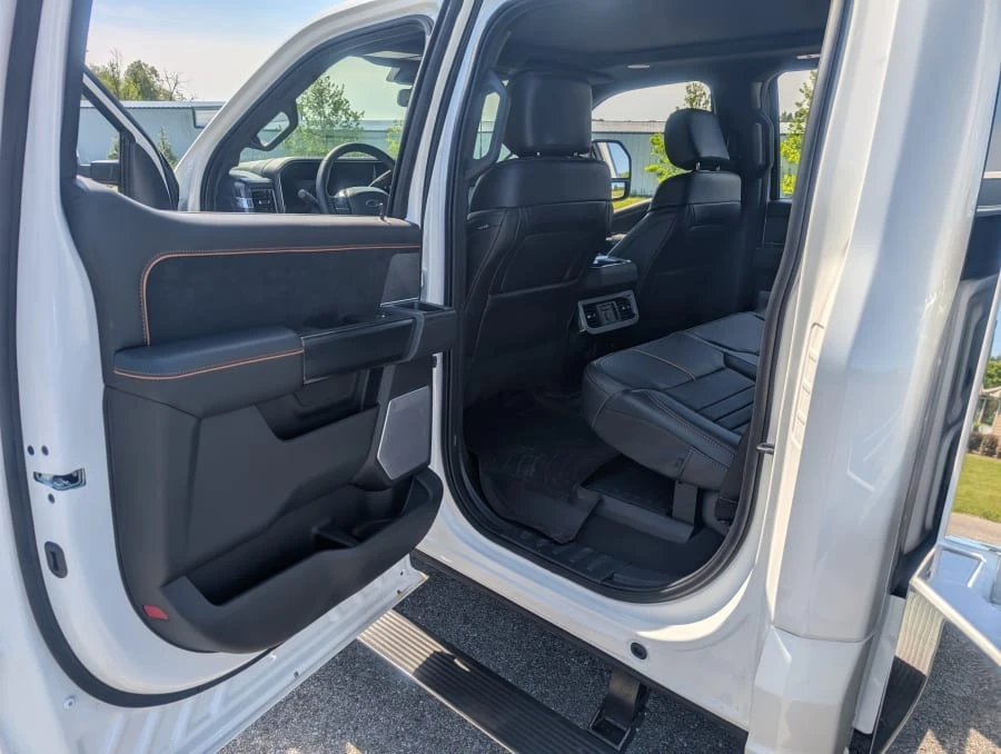 2024 Ford Super Duty 5th Gen - Image 20 of 31