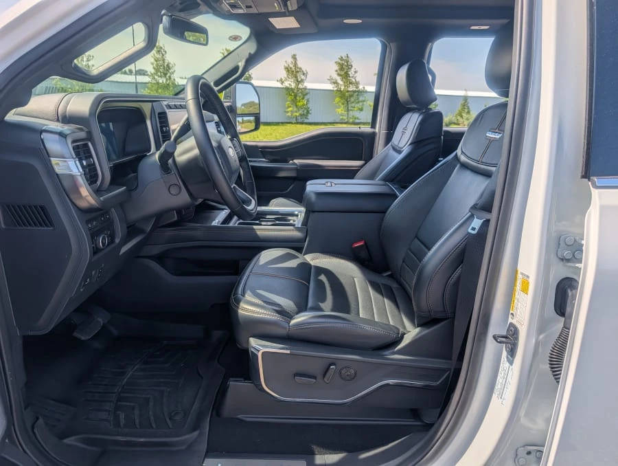 2024 Ford Super Duty 5th Gen - Image 19 of 31
