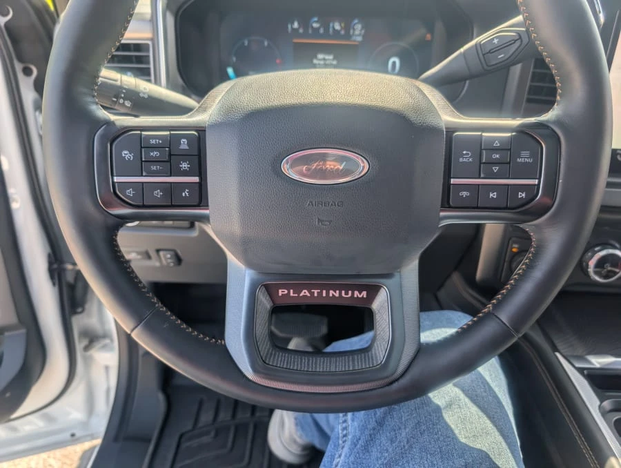 2024 Ford Super Duty 5th Gen - Image 29 of 31