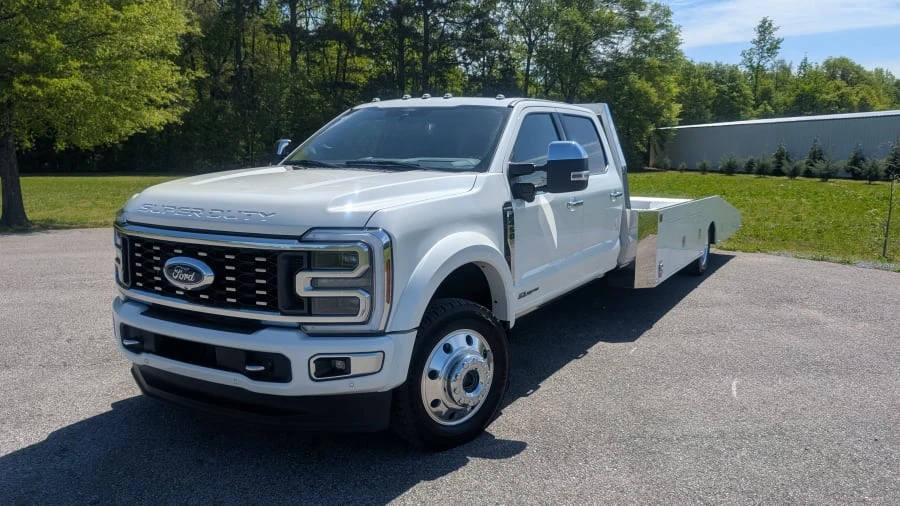 2024 Ford Super Duty 5th Gen - Image 15 of 31