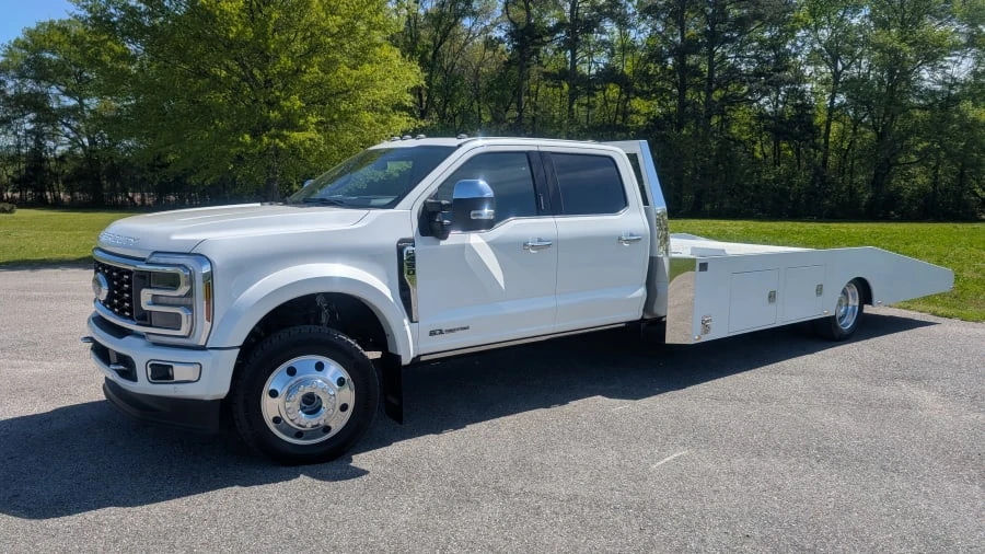 2024 Ford Super Duty 5th Gen - Image 16 of 31