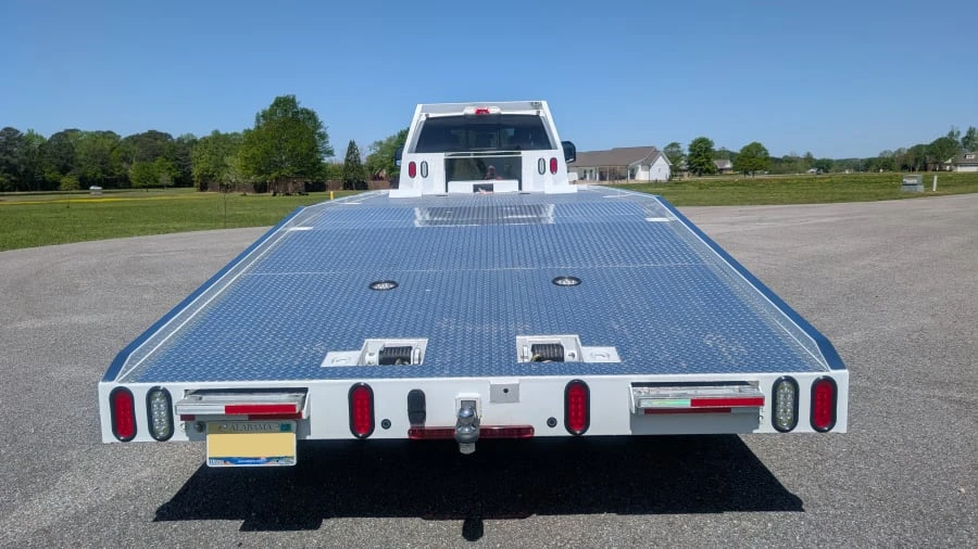 2024 Ford Super Duty 5th Gen - Image 10 of 31