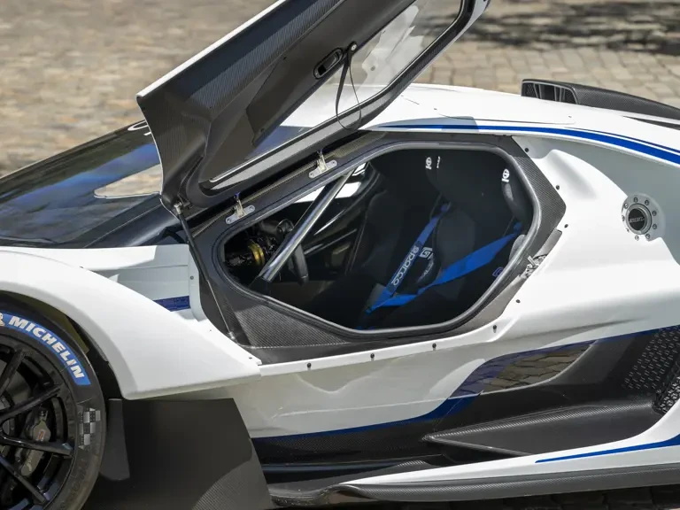 2024 Ford GT 2nd Gen - Image 11 of 31