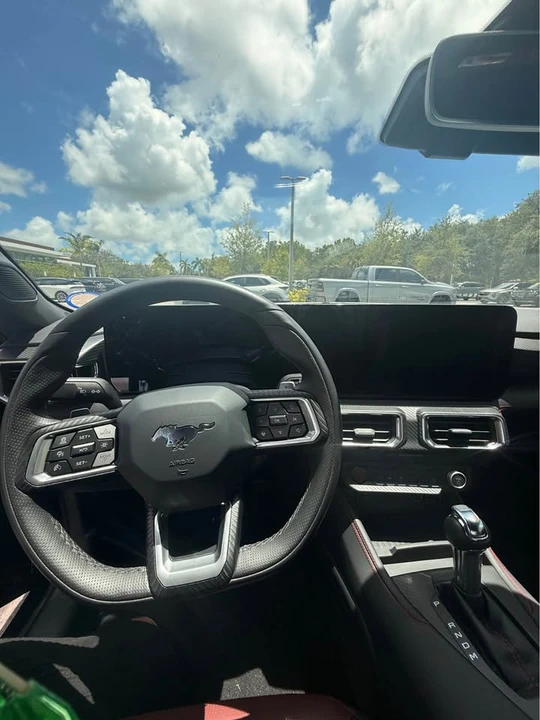 2024 Ford GT - Image 2 of 10