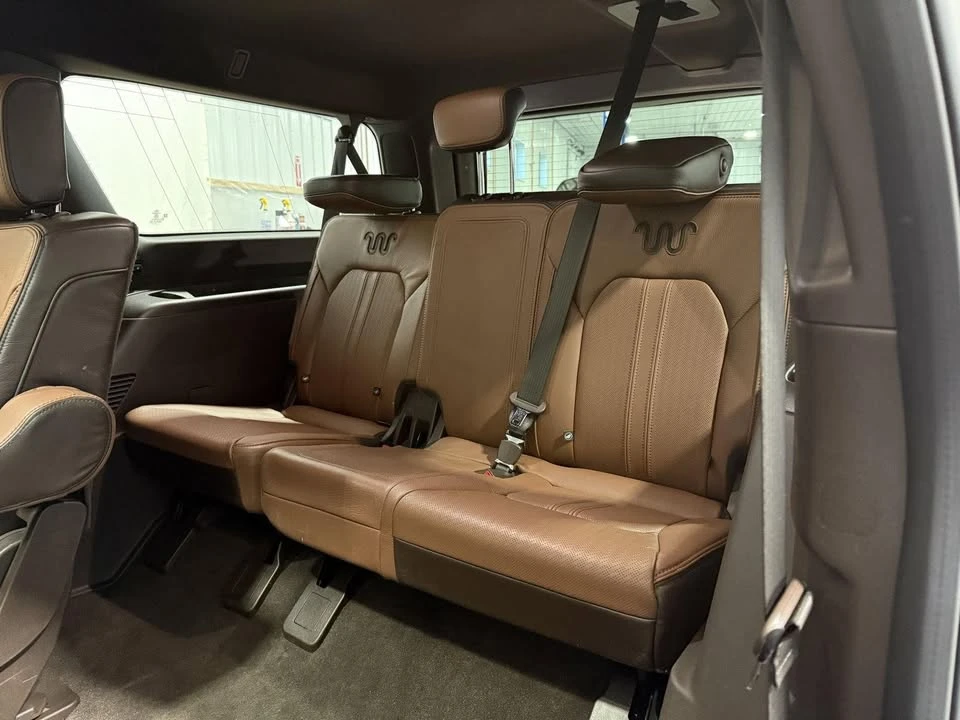 2024 Ford Expedition 4th Gen - Image 7 of 8