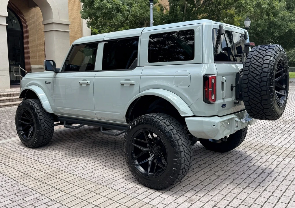 2024 Ford Bronco 6th Gen - Image 11 of 21