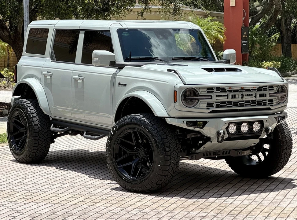 2024 Ford Bronco 6th Gen - Image 3 of 21