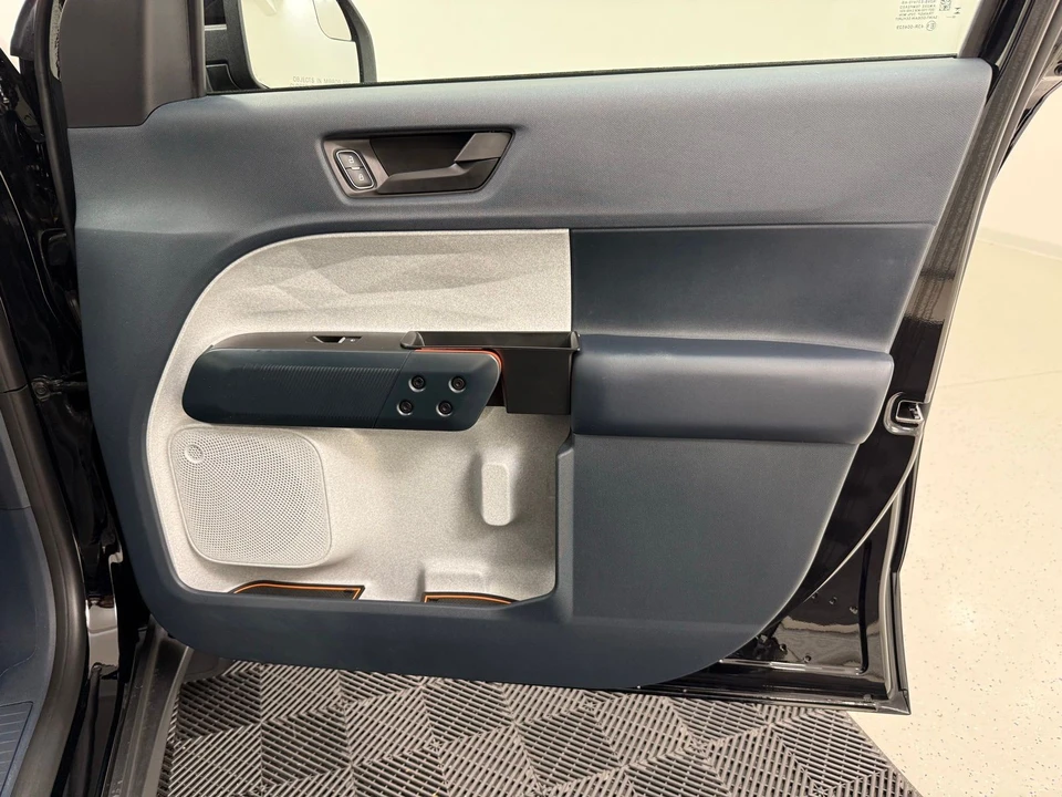 2024 Ford Maverick - Image 27 of 28