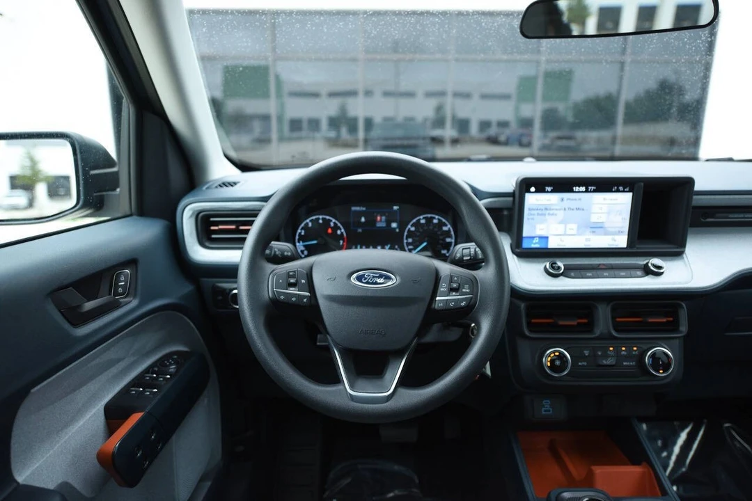2024 Ford Maverick - Image 15 of 18