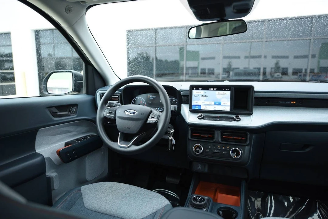 2024 Ford Maverick - Image 17 of 18