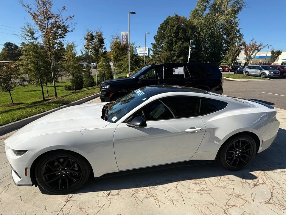 2024 Ford S650 Mustang - Image 2 of 7