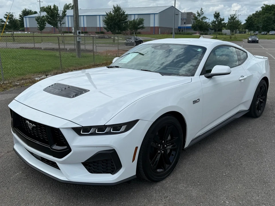 2024 Ford S650 Mustang - Image 2 of 21
